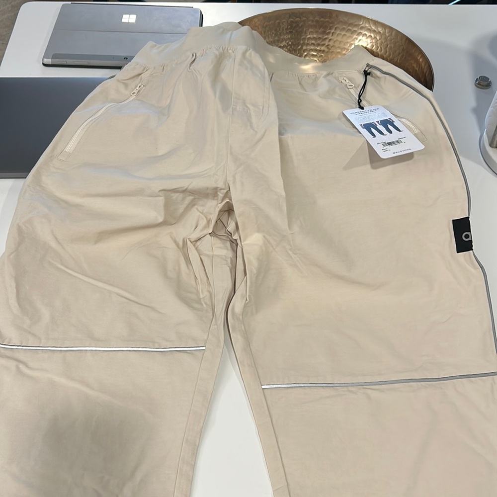 Brand new with tags Alo torrent track sweatpant
